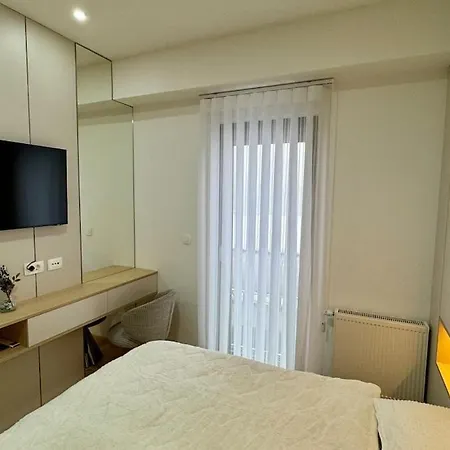 Grbavica Lux - New & Elegant In דירה *